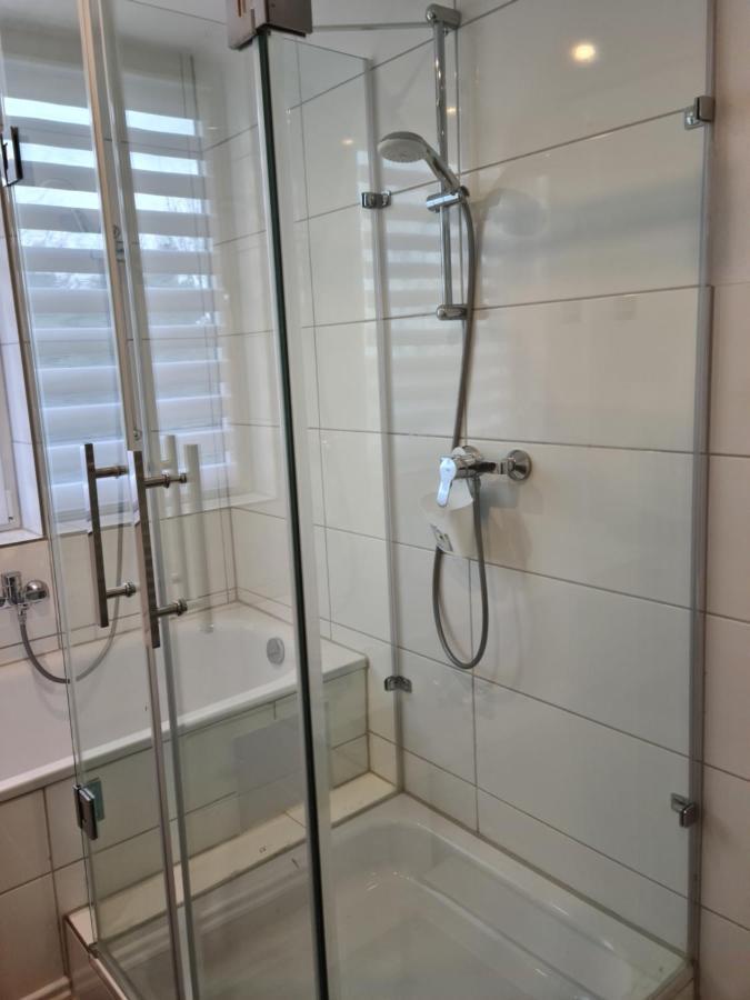 Pilgrims "Hermine" Fewo Mit 3 Schlafzimmern, Balkon, Fast Internet Brilon Exterior photo